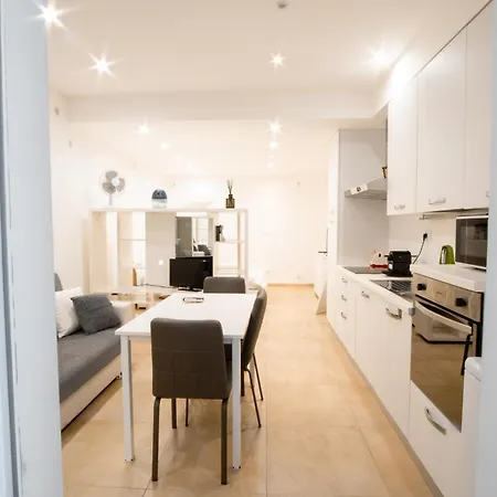 아파트 Al Rogadeo *