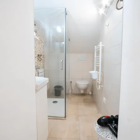 Al Rogadeo Apartment *